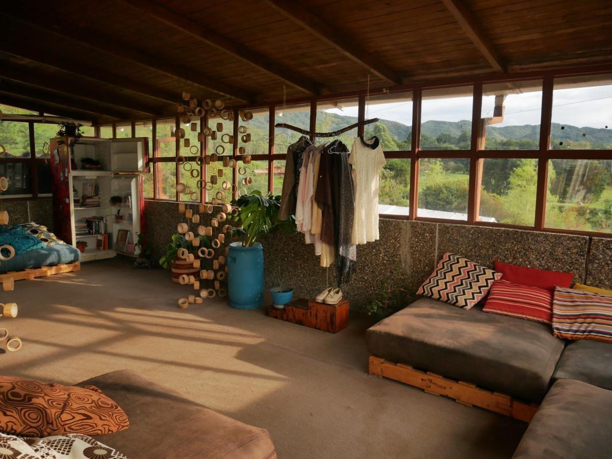 Casa Kayam Art Hostel Coliving Coworking Guatape Bagian luar foto
