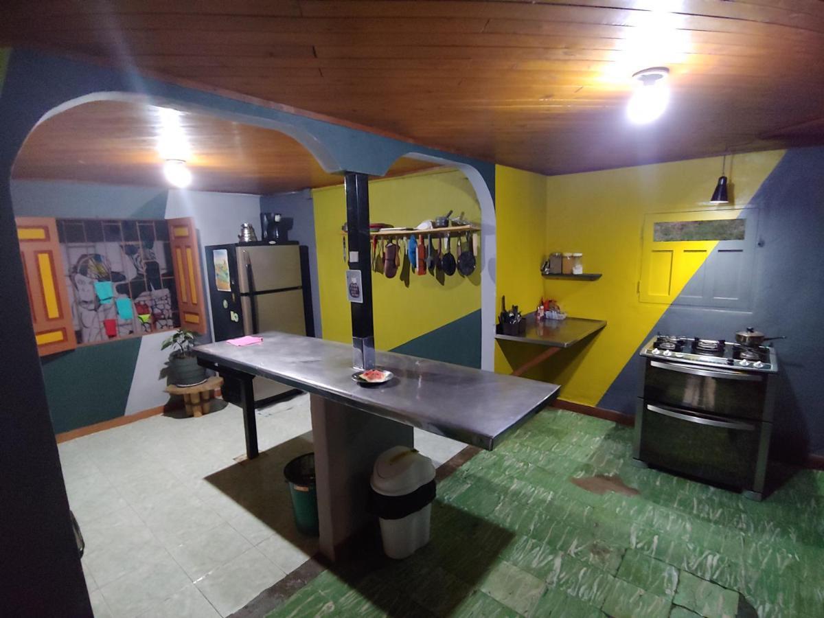 Casa Kayam Art Hostel Coliving Coworking Guatape Bagian luar foto