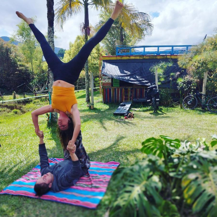 Casa Kayam Art Hostel Coliving Coworking Guatape Bagian luar foto