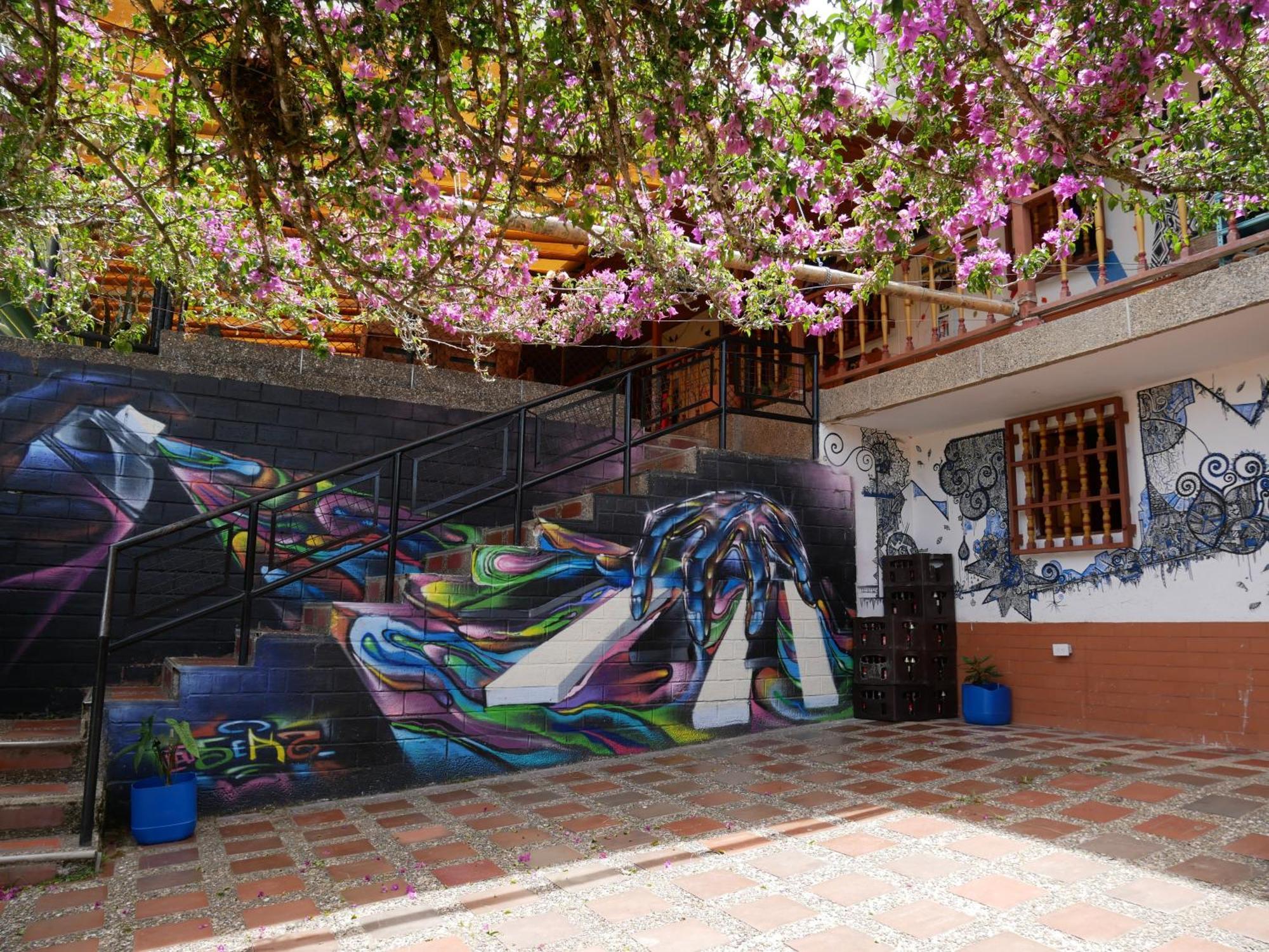 Casa Kayam Art Hostel Coliving Coworking Guatape Bagian luar foto